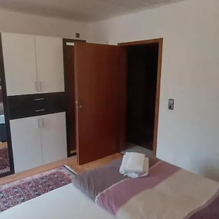 O2 - Gehobene 4-zimmer 145qm Fuer 1-6 Personen 2x Dz 1x Zz Apartment Grafenwohr