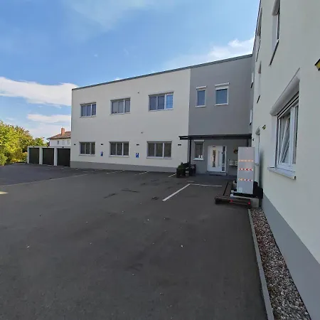 O2 - Gehobene 4-zimmer 145qm Fuer 1-6 Personen 2x Dz 1x Zz *