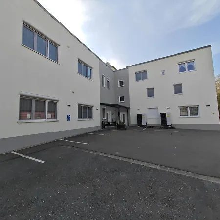 O2 - Gehobene 4-zimmer 145qm Fuer 1-6 Personen 2x Dz 1x Zz Apartment *