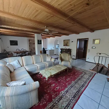 Apartment O2 - Gehobene 4-zimmer 145qm Fuer 1-6 Personen 2x Dz 1x Zz Grafenwohr