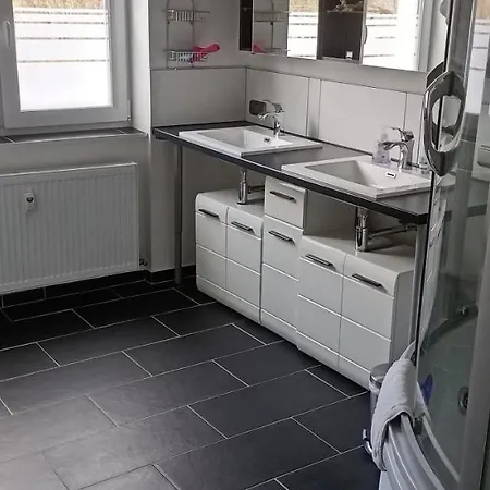 O2 - Gehobene 4-zimmer 145qm Fuer 1-6 Personen 2x Dz 1x Zz *